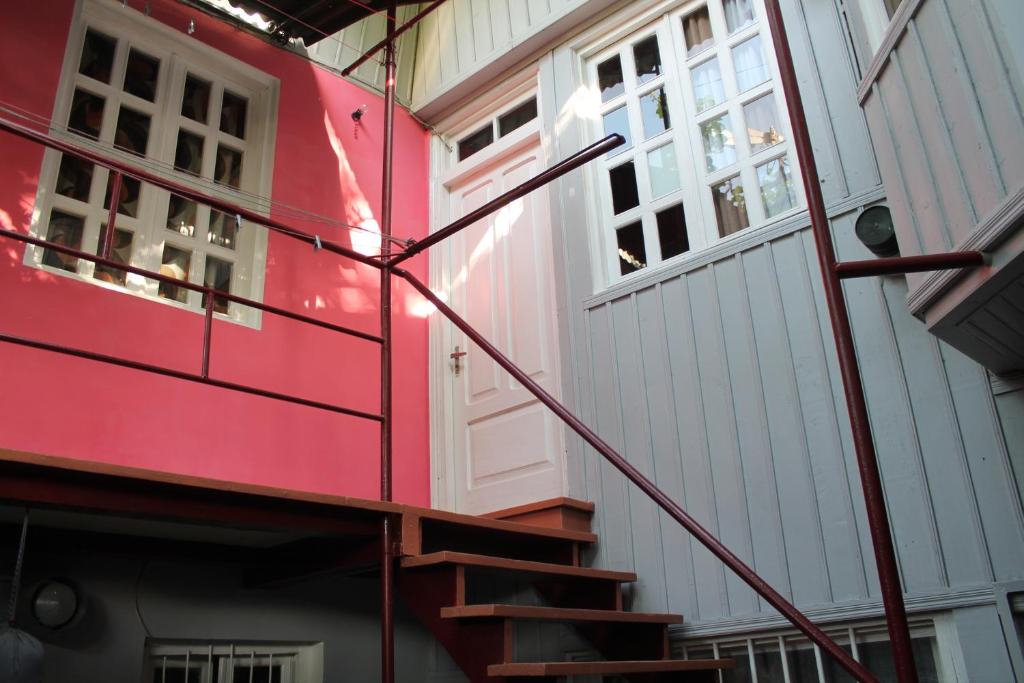 Hostel Old City Sololaki room 6